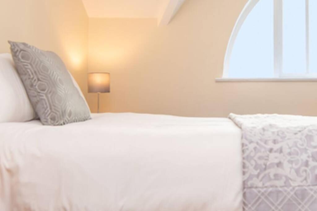 Ferienwohnung Latin Quarter Luxury Galway Exterior foto